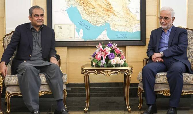 Pakistan, Iran reaffirm commitment to regional stability, enhance bilateral cooperation